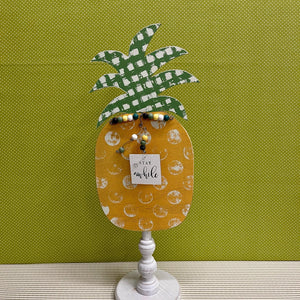 Wood Sign with stand and Pineapple design