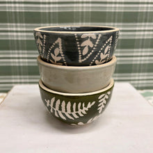 Load image into Gallery viewer, Stoneware Fern &amp; Dot Ramekin Set.