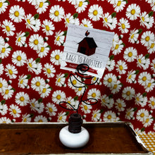 Load image into Gallery viewer, Vintage Doorknob Photo Holder