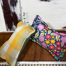 Load image into Gallery viewer, Floral Fabric Sponges