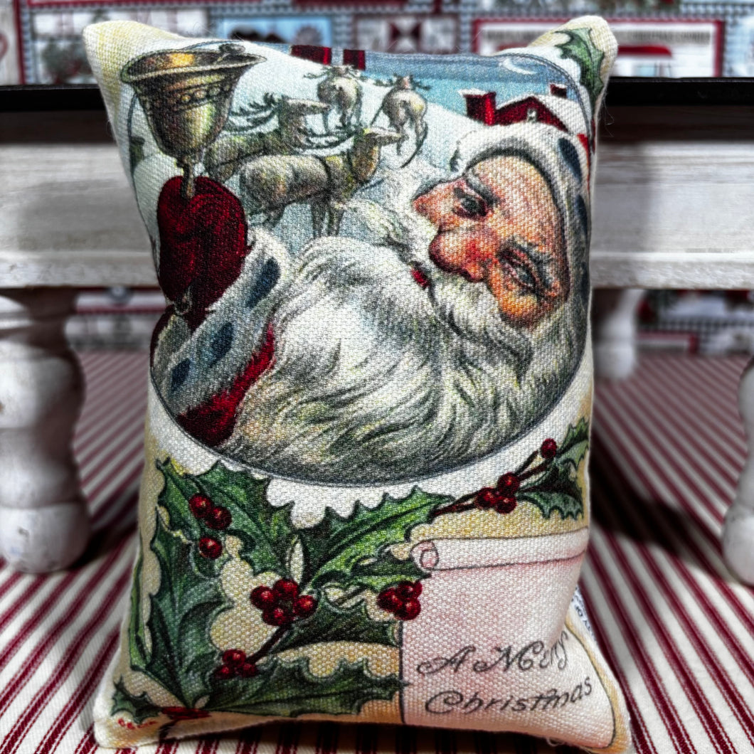 Vinta Santa postcard mini pillows