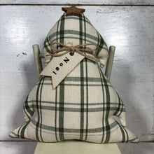 Load image into Gallery viewer, Tree Pillows