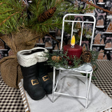 Load image into Gallery viewer, Red Berry and Cypress Mini Candle Ring