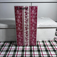 Load image into Gallery viewer, Holiday Guest Napkins