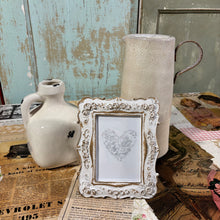 Load image into Gallery viewer, Antique Style Photo Frame