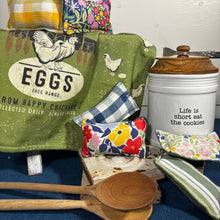 Load image into Gallery viewer, Floral Fabric Sponges