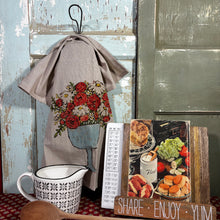 Load image into Gallery viewer, Wire Locker Room Wall Hooks