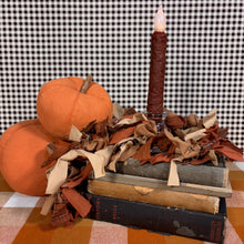 Load image into Gallery viewer, Primitive Rag Garland