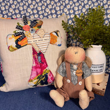 Load image into Gallery viewer, "Cross HIs Love Never Fails" Pillow