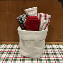 Load image into Gallery viewer, Winter Dish Cloth Set