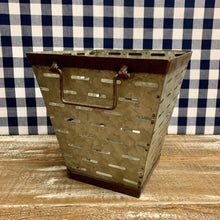 Load image into Gallery viewer, Large square olive bucket