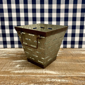 Small square olive bucket