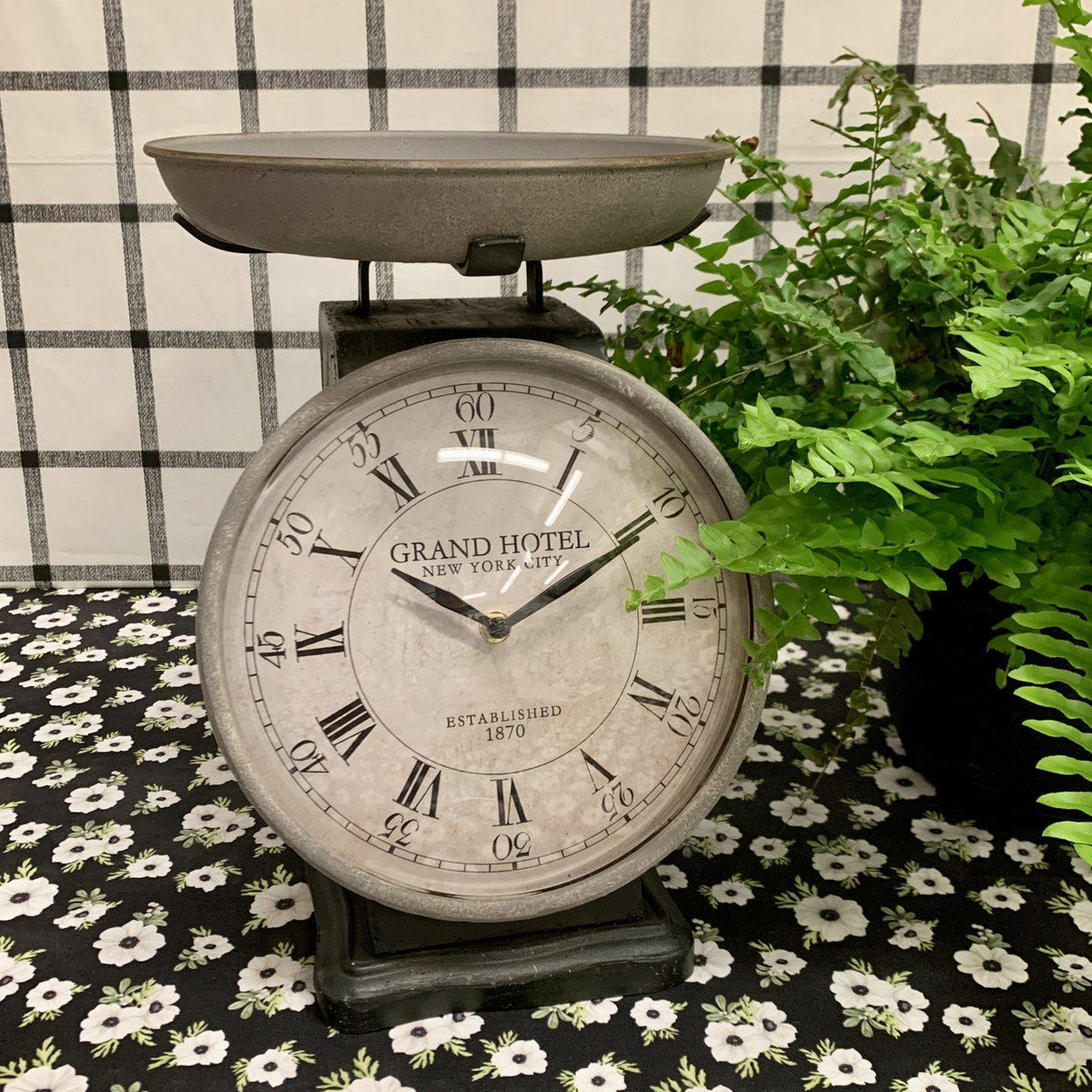 Large Scale Battery Clock