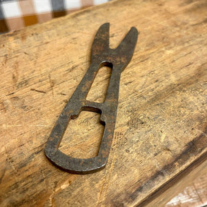 Vintage American Saw Alligator Wrench for turning steel pipes.